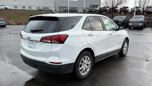 2022 Chevrolet Equinox LS