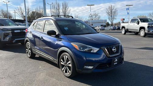 2020 Nissan Kicks SR