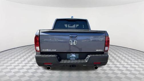 Modern Steel Metallic 2022 Honda Ridgeline RTL
