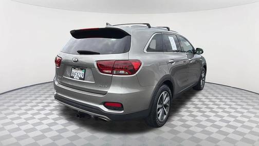 Titanium Silver 2019 Kia Sorento EX V6