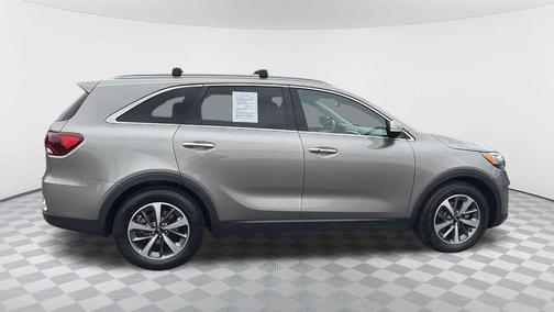 Titanium Silver 2019 Kia Sorento EX V6