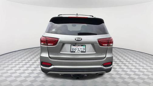 Titanium Silver 2019 Kia Sorento EX V6