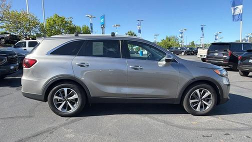 Titanium Silver 2019 Kia Sorento EX V6