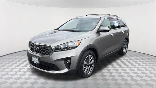Titanium Silver 2019 Kia Sorento EX V6