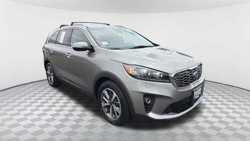 Titanium Silver 2019 Kia Sorento EX V6