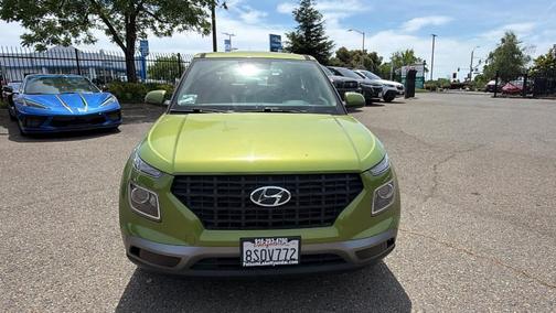 Apple Green 2020 Hyundai VENUE SE