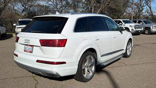 2019 Audi Q7 55 Prestige