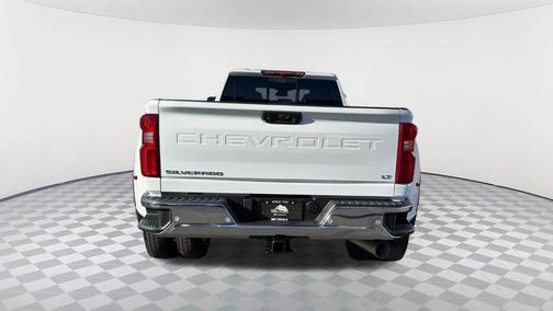 2026 Chevrolet Silverado 3500 LT