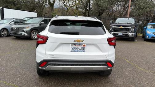 2024 Chevrolet Trax LT