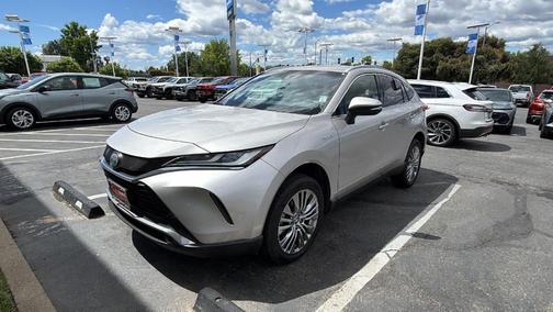 Titanium Glow 2021 Toyota Venza XLE