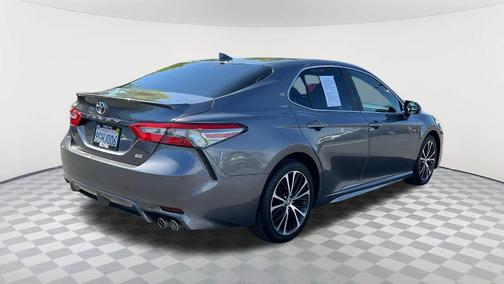 2019 Toyota Camry SE
