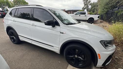 2019 Volkswagen Tiguan 2.0T SEL R-Line Black