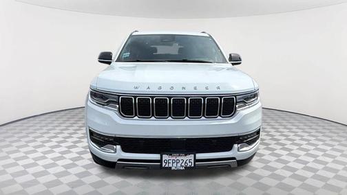 Bright White Clearcoat 2023 Jeep Wagoneer Series III