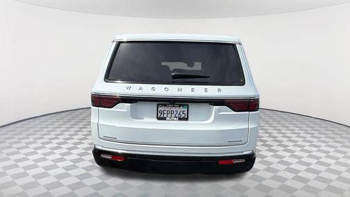 Bright White Clearcoat 2023 Jeep Wagoneer Series III