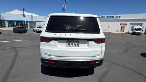Bright White Clearcoat 2023 Jeep Wagoneer Series III
