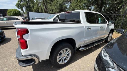 Iridescent Pearl Tricoat 2022 Chevrolet Silverado 1500 LTZ