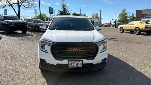 2022 GMC Terrain SLT