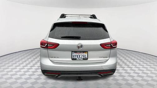 2018 Buick Regal TourX Essence