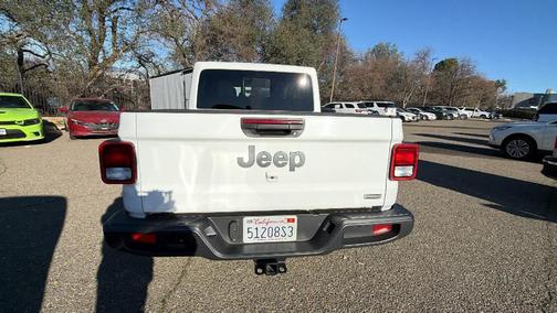 2022 Jeep Gladiator Overland