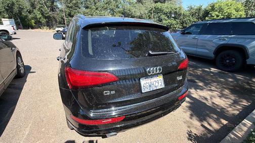 Mythos Black Metallic 2017 Audi Q5 2.0T Premium Plus