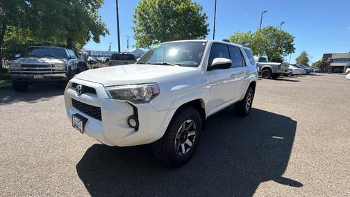 Super White 2019 Toyota 4Runner SR5