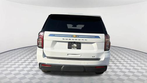 2024 Chevrolet Suburban LT