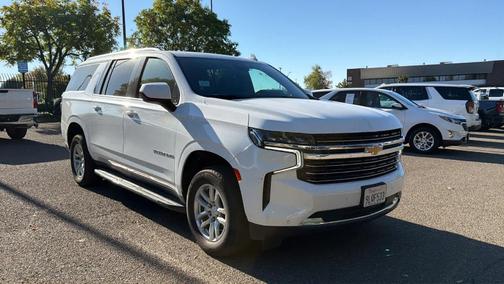 2024 Chevrolet Suburban LT