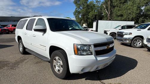 Summit White 2014 Chevrolet Suburban 1500 LT