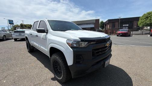 Summit White 2024 Chevrolet Colorado WT