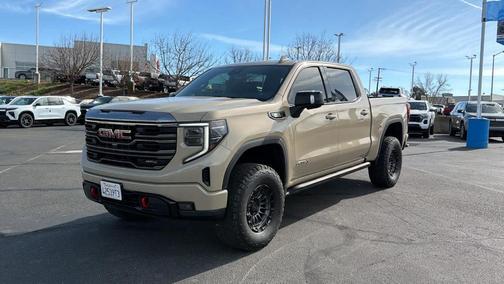 2023 GMC Sierra 1500 AT4