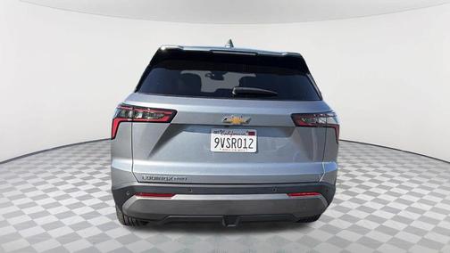 Sterling Gray Metallic 2026 Chevrolet Equinox LT