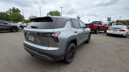 Sterling Gray Metallic 2026 Chevrolet Equinox LT