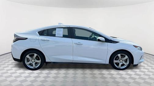 2018 Chevrolet Volt LT