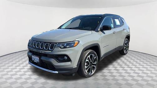 Sting Gray Clearcoat 2022 Jeep Compass Limited