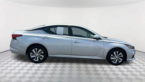 2022 Nissan Altima 2.5 S