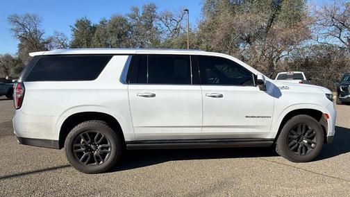 2022 Chevrolet Suburban High Country