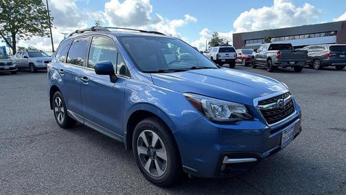 Quartz Blue Pearl 2017 Subaru Forester 2.5i Limited