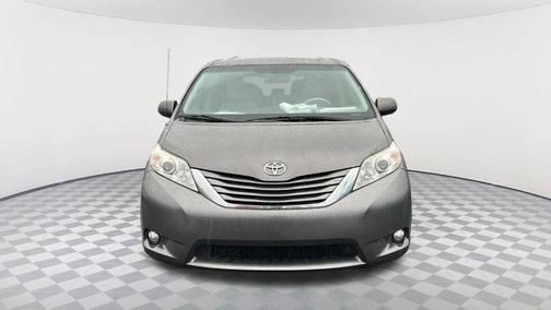 2014 Toyota Sienna XLE