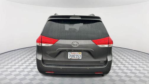 2014 Toyota Sienna XLE