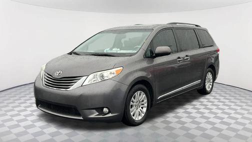 2014 Toyota Sienna XLE