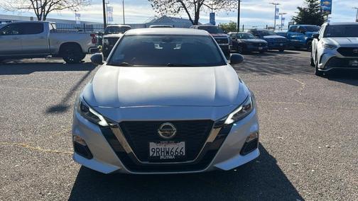 2020 Nissan Altima 2.5 SR