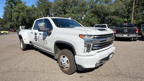 Iridescent Pearl Tricoat 2022 Chevrolet Silverado 3500 High Country