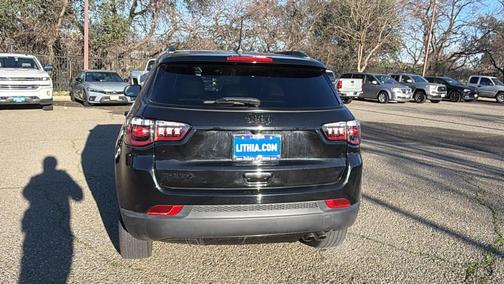 2022 Jeep Compass Altitude