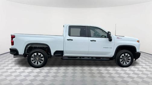 2026 Chevrolet Silverado 2500 Custom