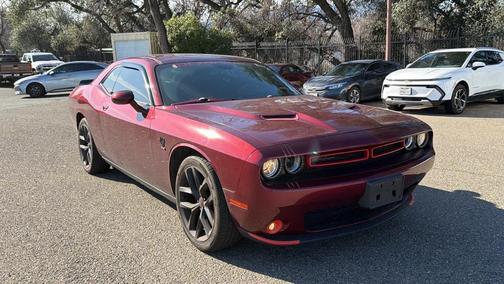 2019 Dodge Challenger SXT