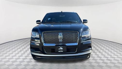 2022 Lincoln Navigator L Reserve