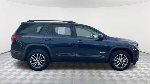 2017 GMC Acadia SLE-2