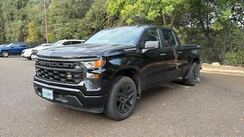 2022 Chevrolet Silverado 1500 Custom
