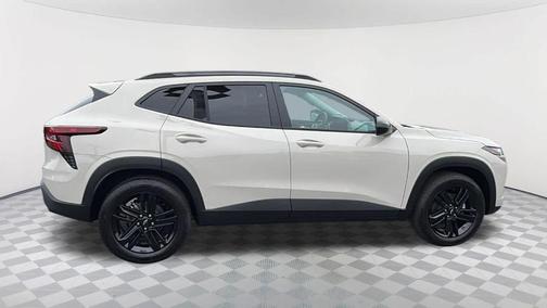 White Sand 2026 Chevrolet Trax ACTIV