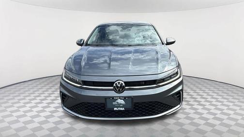 Platinum Gray Metallic 2025 Volkswagen Jetta 1.5T SE